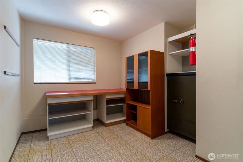 Property photo for 4221 152ND Place SW, Lynnwood photo 11