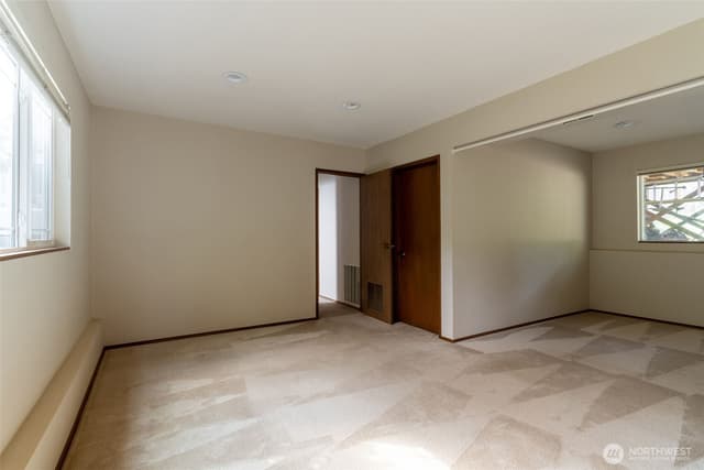 Property photo for 4221 152ND Place SW, Lynnwood photo 3