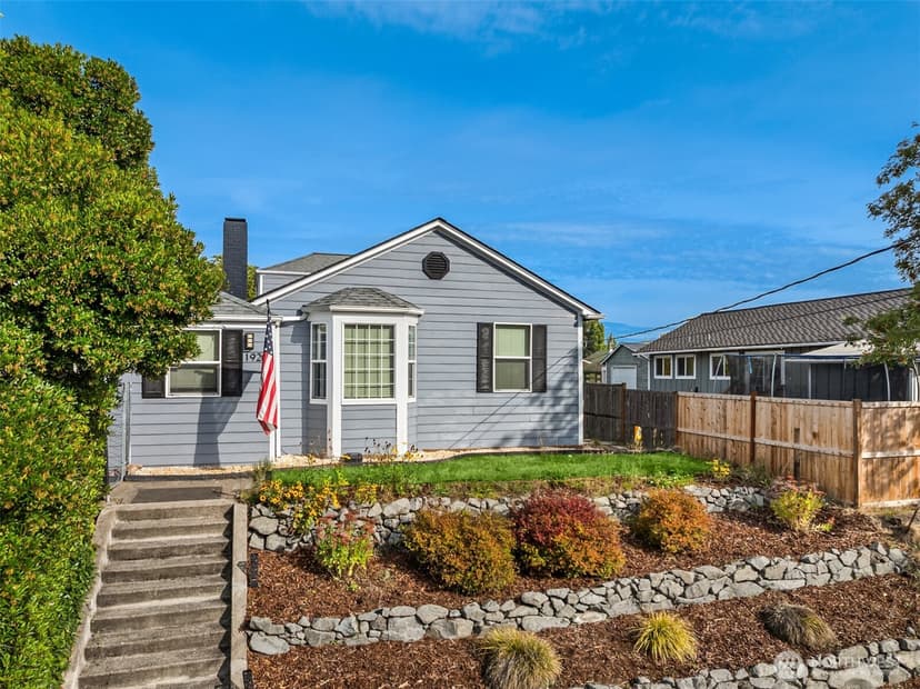 Property photo for 1920 6th Street, Bremerton photo 3