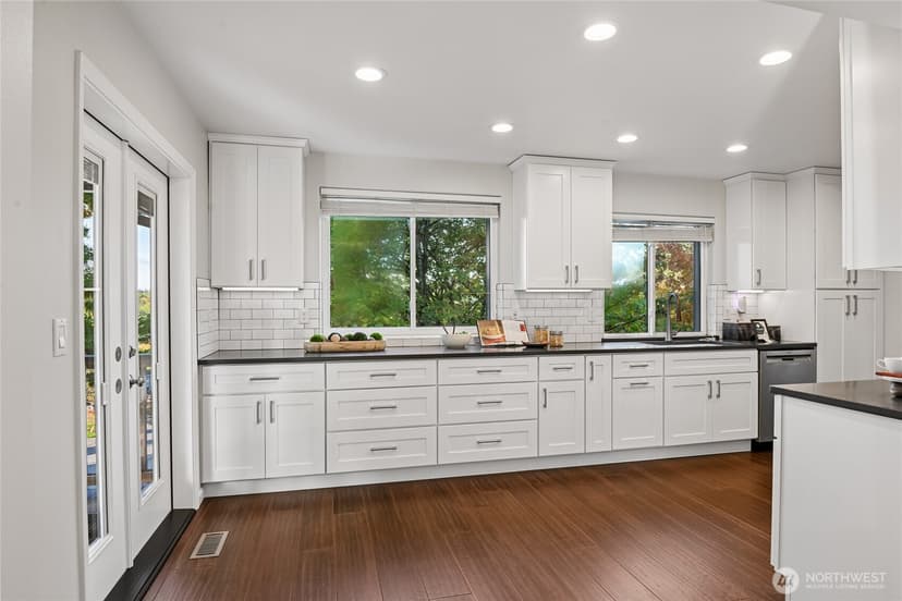 Property photo for 5661 S 150th Place, Tukwila photo 11