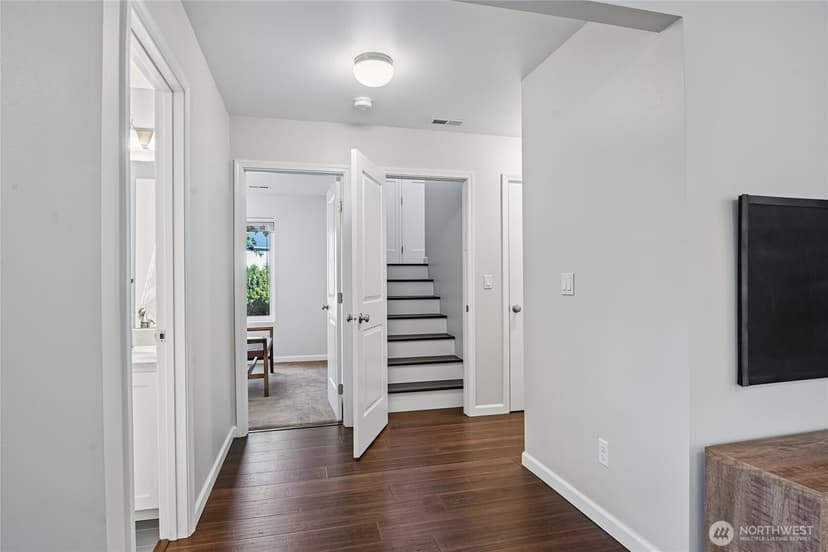 Property photo for 5661 S 150th Place, Tukwila photo 21