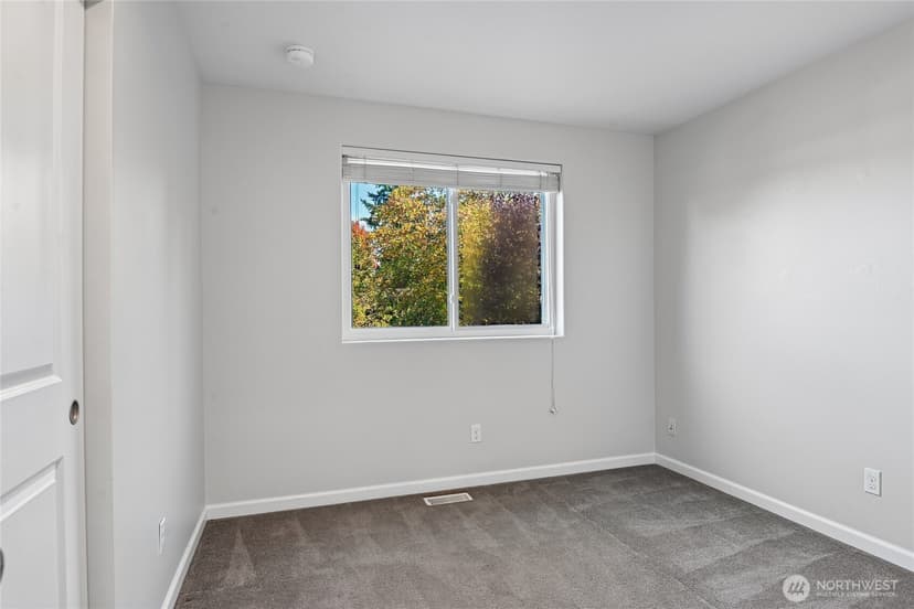 Property photo for 5661 S 150th Place, Tukwila photo 19