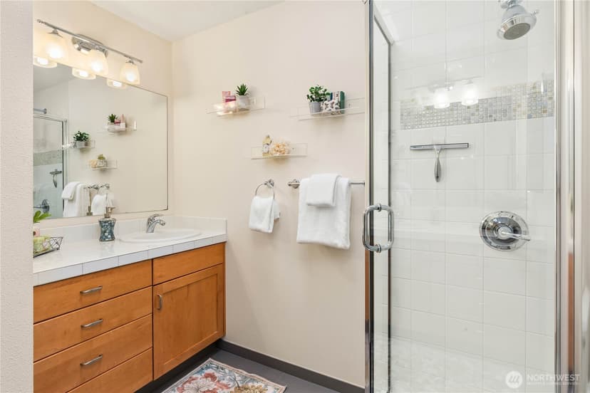 Property photo for 7803 89th Place SE, Mercer Island photo 25
