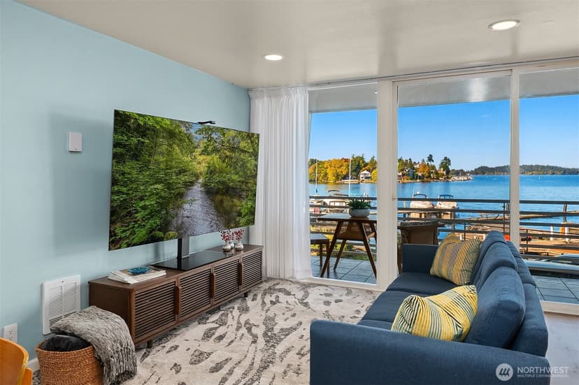 Property photo for 9520 Rainier Avenue S #204, Seattle photo 3