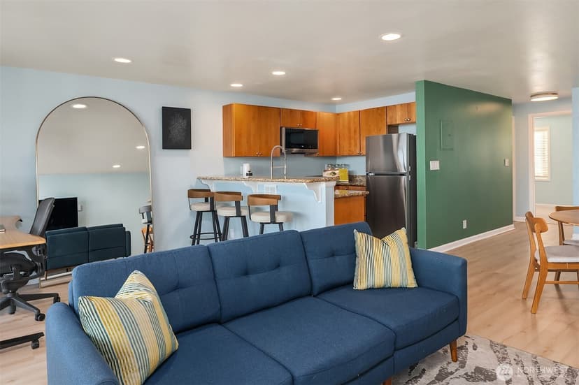 Property photo for 9520 Rainier Avenue S #204, Seattle photo 4