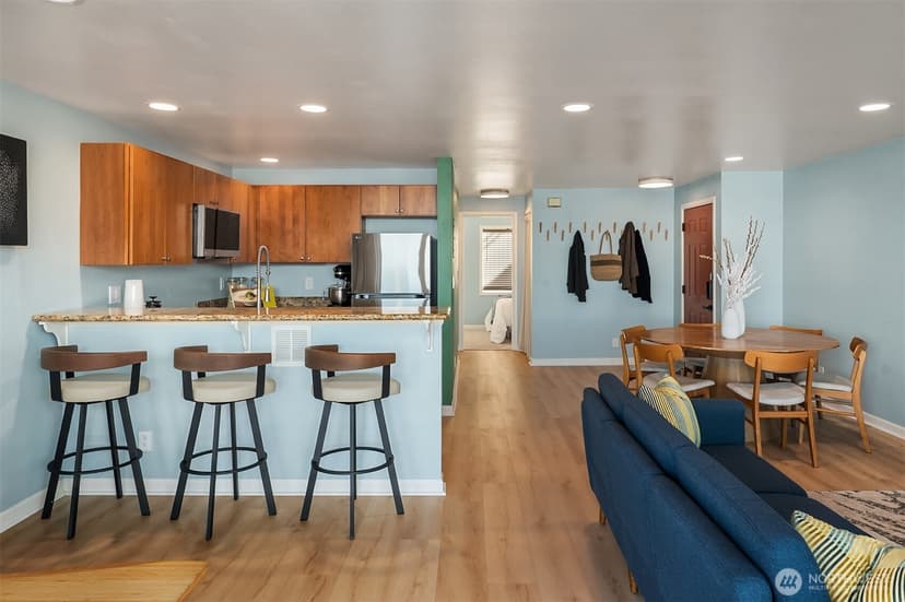 Property photo for 9520 Rainier Avenue S #204, Seattle photo 7