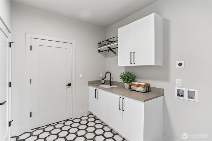Property photo for 1015 N 35th Street, Renton photo 18