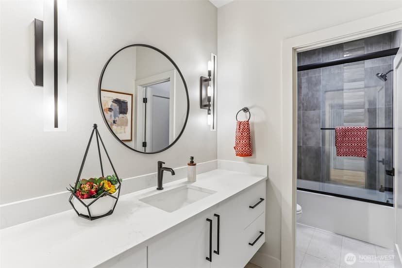 Property photo for 1015 N 35th Street, Renton photo 32