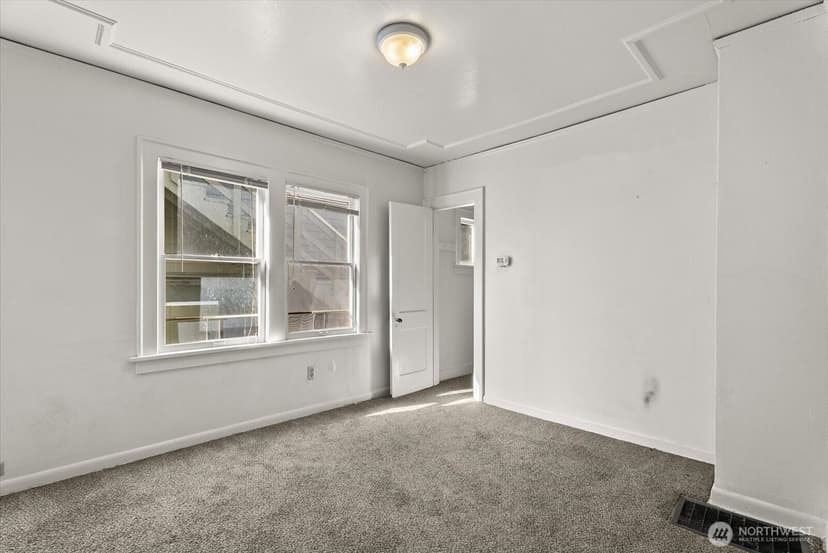 Property photo for 511 N 71st Street, Seattle photo 18
