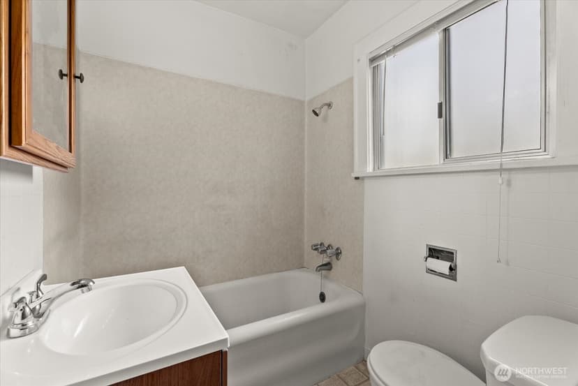 Property photo for 511 N 71st Street, Seattle photo 19