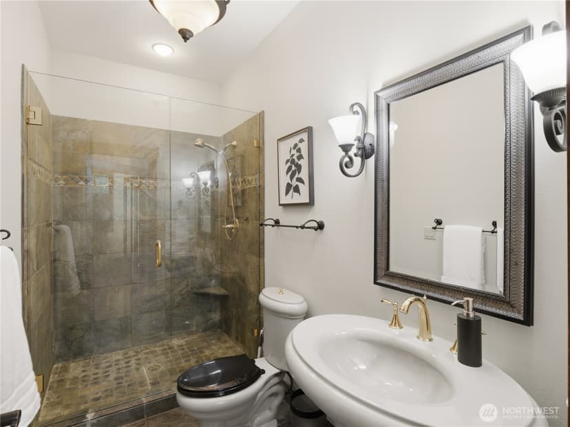 Property photo for 431 S Davies Road, Lake Stevens photo 23