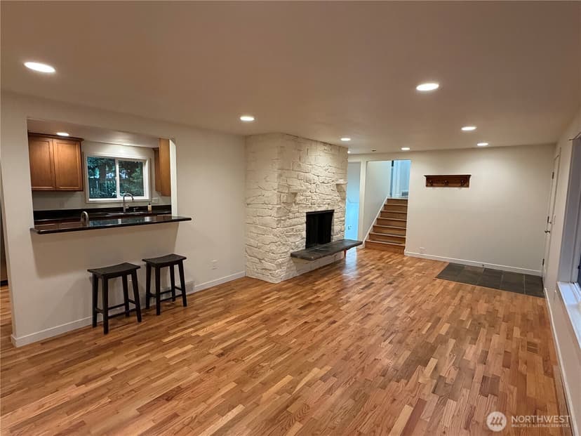 Property photo for 11436 108th Avenue NE, Kirkland photo 2