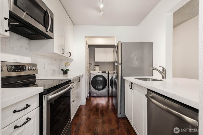 Property photo for 725 9th Avenue S #201, Kirkland photo 13
