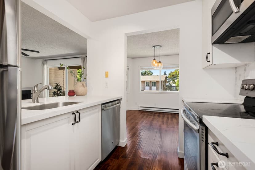 Property photo for 725 9th Avenue S #201, Kirkland photo 14