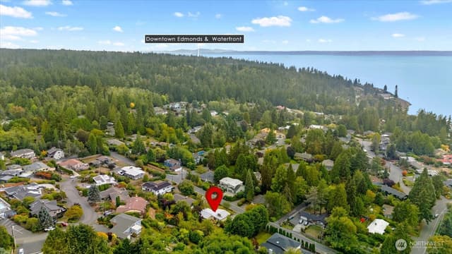 Property photo for 17207 76th Avenue W, Edmonds photo 4