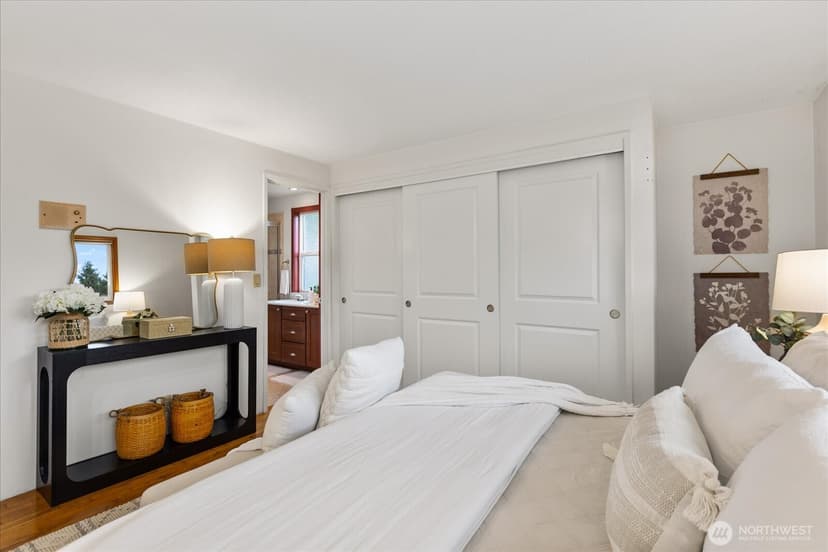 Property photo for 17207 76th Avenue W, Edmonds photo 18