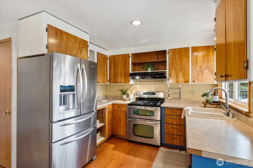 Property photo for 17207 76th Avenue W, Edmonds photo 15
