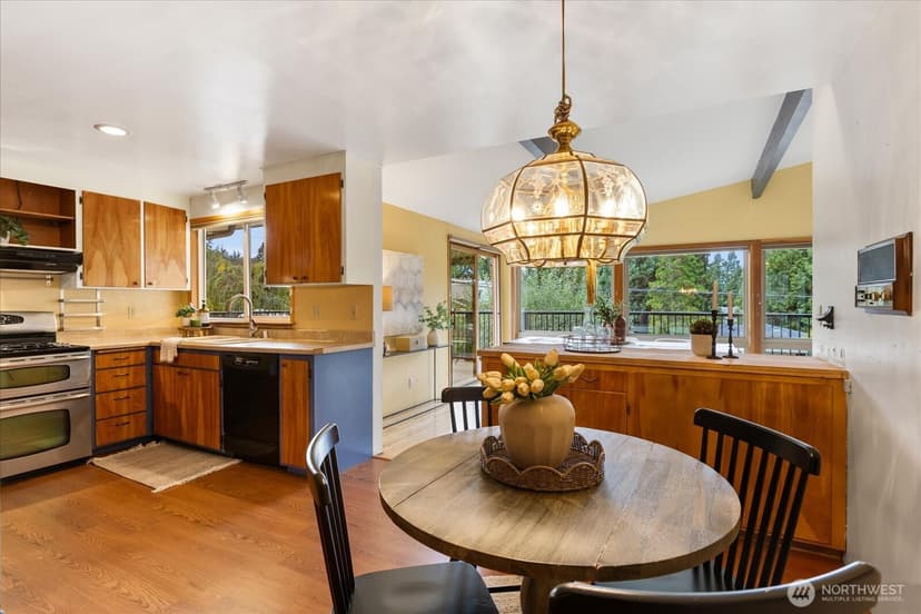 Property photo for 17207 76th Avenue W, Edmonds photo 14