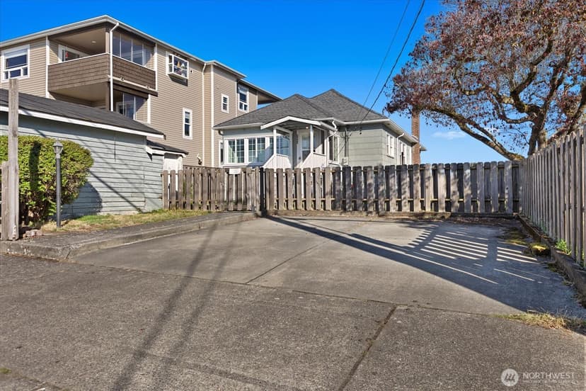 Property photo for 4847 41st Avenue SW, Seattle photo 20