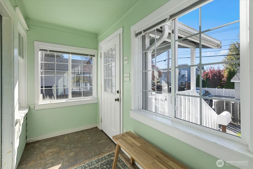 Property photo for 4847 41st Avenue SW, Seattle photo 14