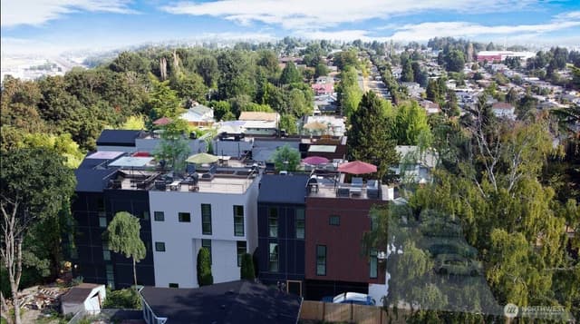 Property photo for 8663 Beacon Avenue S, Seattle photo 5