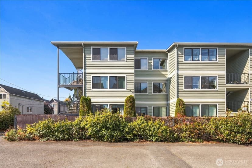 Property photo for 731 N 94th Street #3, Seattle photo 4