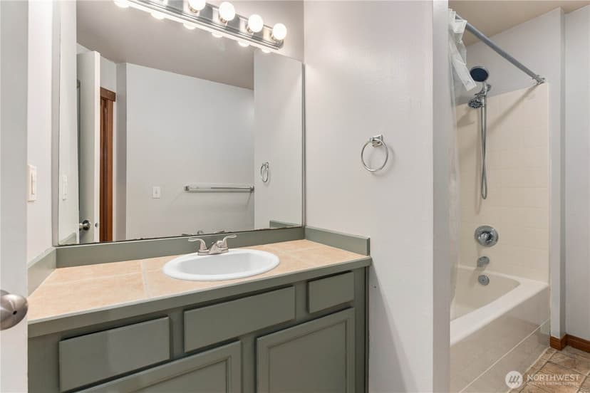 Property photo for 906 116th Place SE #3, Everett photo 17