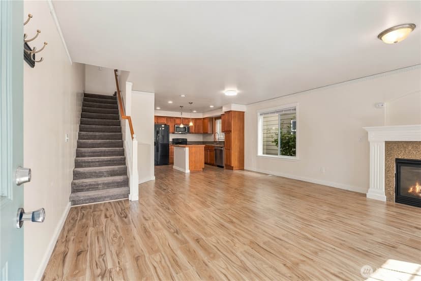 Property photo for 906 116th Place SE #3, Everett photo 5