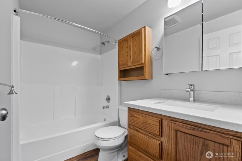 Property photo for 1455 E Harrison Street #C5, Seattle photo 23