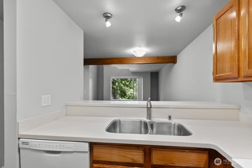 Property photo for 1455 E Harrison Street #C5, Seattle photo 10