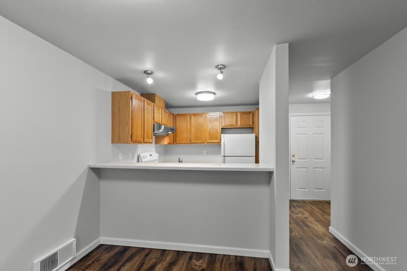 Property photo for 1455 E Harrison Street #C5, Seattle photo 7