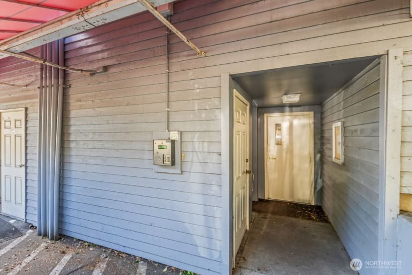 Property photo for 1455 E Harrison Street #C5, Seattle photo 24