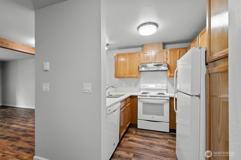 Property photo for 1455 E Harrison Street #C5, Seattle photo 9