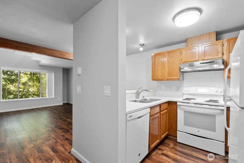 Property photo for 1455 E Harrison Street #C5, Seattle photo 6