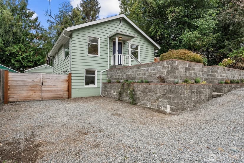 Property photo for 4503 NE 95th Street, Seattle photo 32