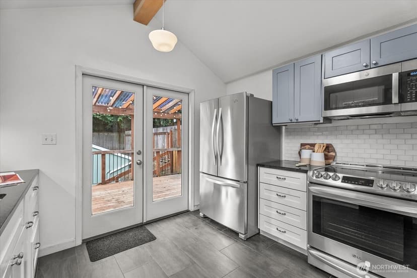 Property photo for 4503 NE 95th Street, Seattle photo 9