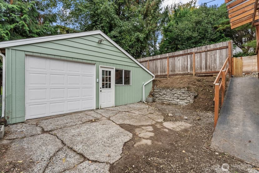Property photo for 4503 NE 95th Street, Seattle photo 30