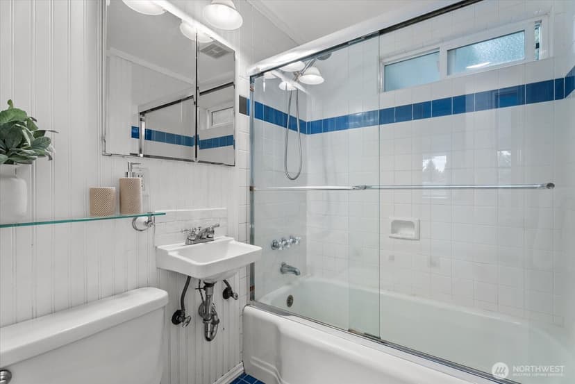 Property photo for 4503 NE 95th Street, Seattle photo 13