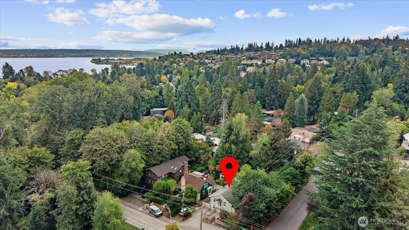 Property photo for 4503 NE 95th Street, Seattle photo 36