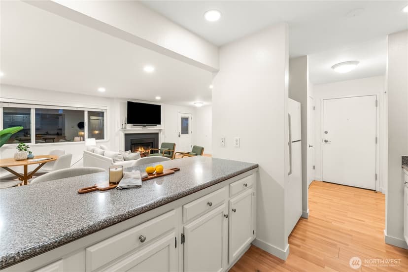 Property photo for 555 Prospect Street #1, Seattle photo 10