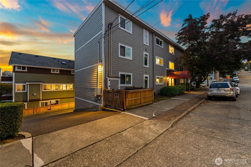 Property photo for 555 Prospect Street #1, Seattle photo 23