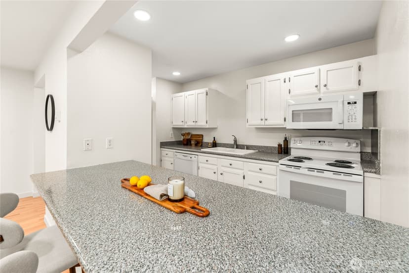 Property photo for 555 Prospect Street #1, Seattle photo 9