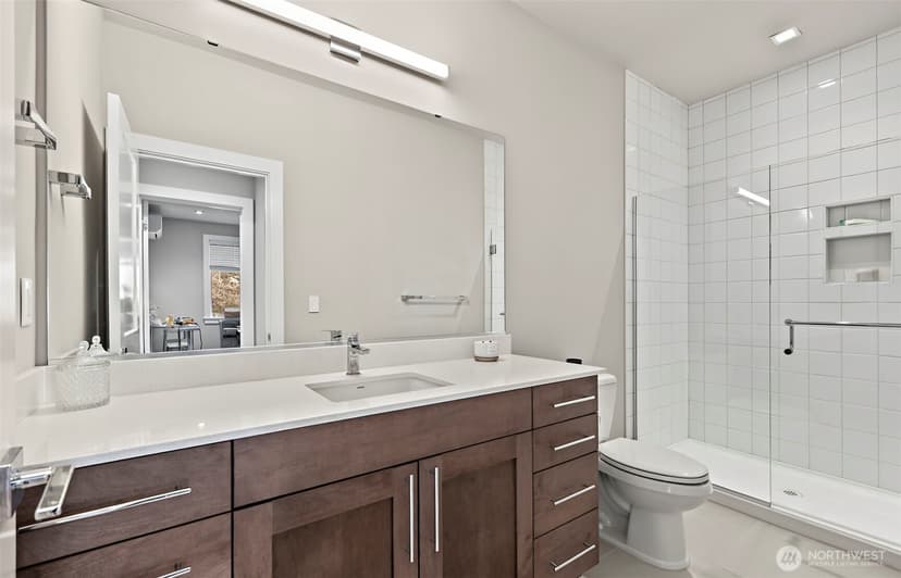 Property photo for 11030 SE 60th Lane, Bellevue photo 30