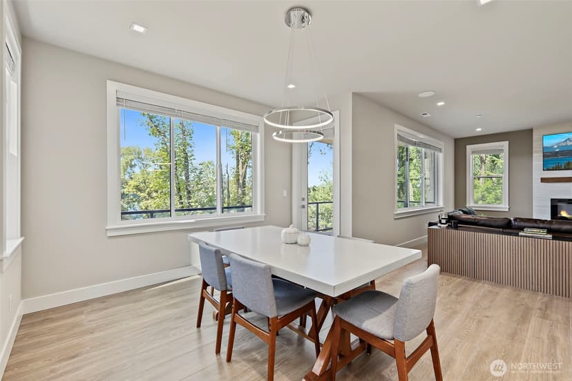 Property photo for 11030 SE 60th Lane, Bellevue photo 13