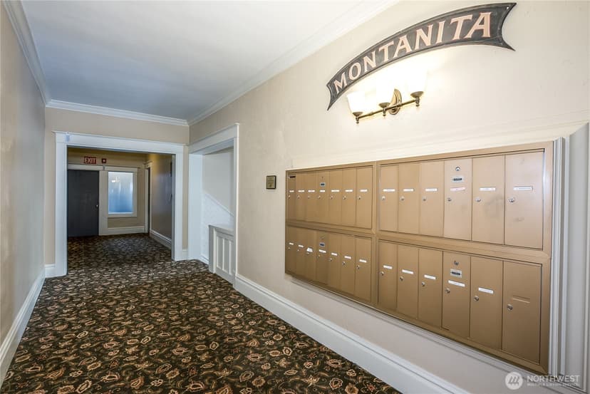 Property photo for 1012 Queen Anne Avenue N, Seattle photo 5