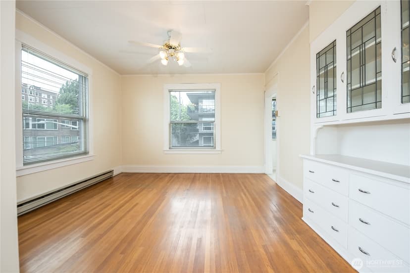 Property photo for 1012 Queen Anne Avenue N, Seattle photo 17