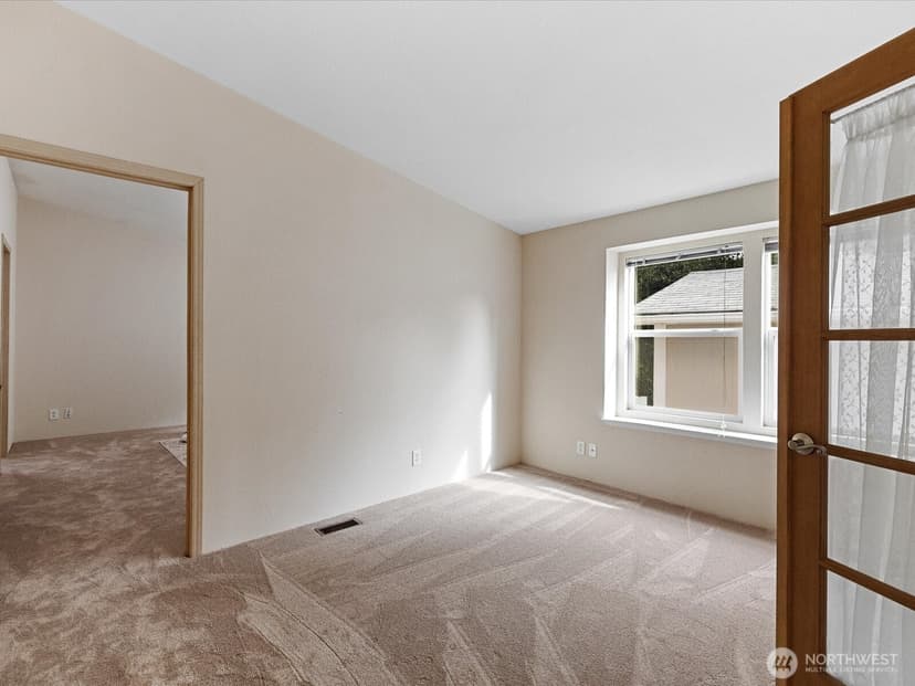 Property photo for 12608 NE Hollyhills Drive, Bothell photo 16