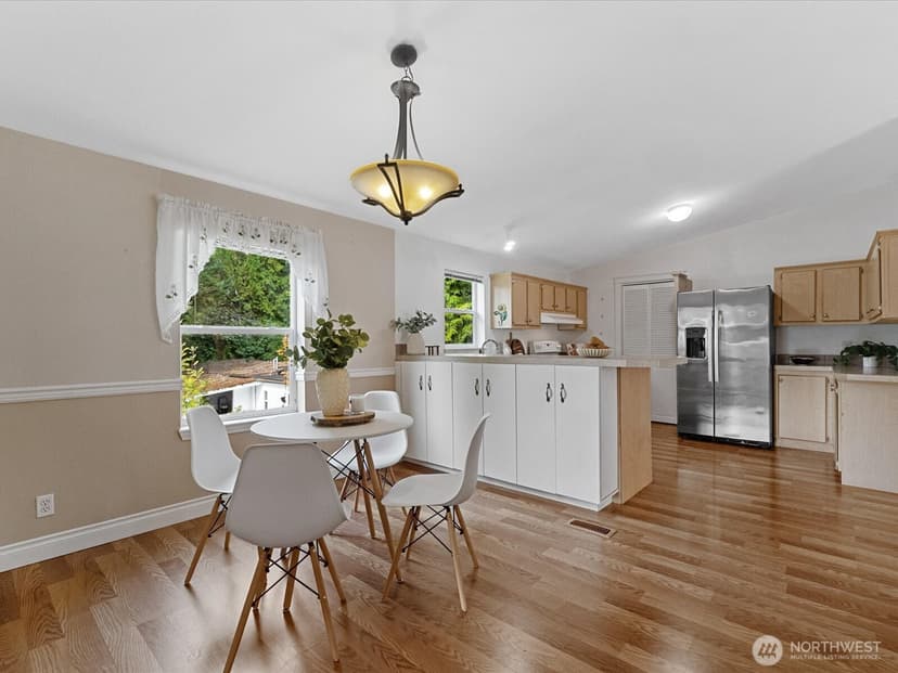 Property photo for 12608 NE Hollyhills Drive, Bothell photo 6