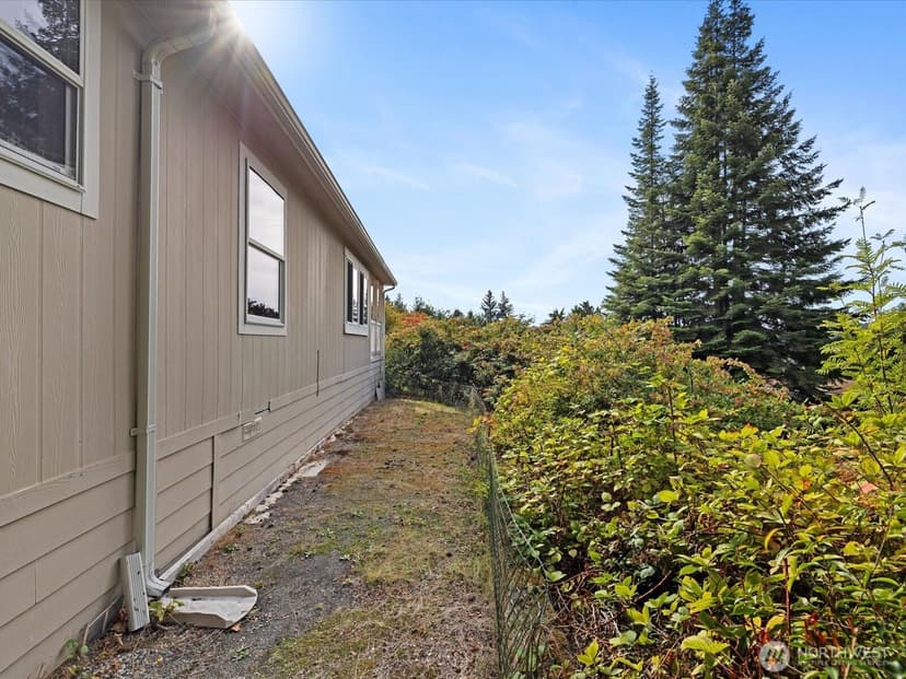 Property photo for 12608 NE Hollyhills Drive, Bothell photo 34
