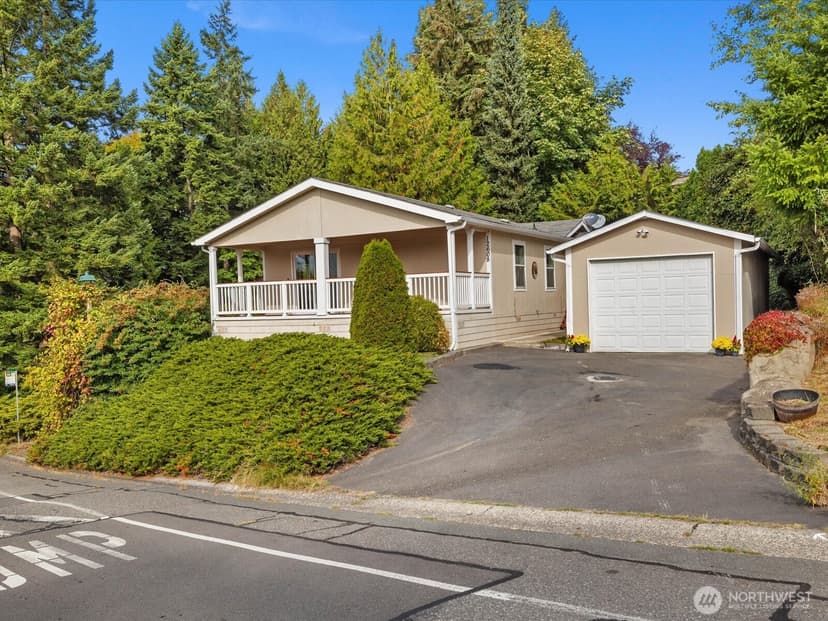 Property photo for 12608 NE Hollyhills Drive, Bothell photo 28